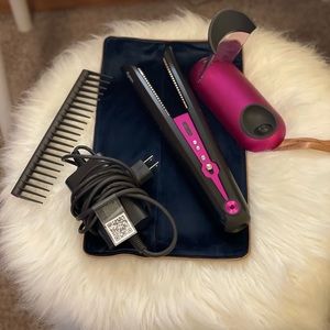 Dyson Hair Dryer & Dyson Straightener. Includes accessories. Selling together ☺️